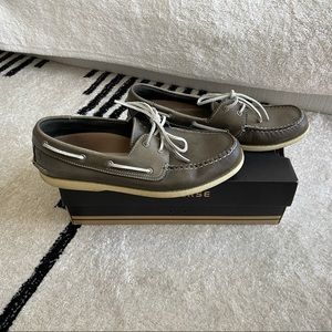 Rockport Boat Shoes - Sz 10 - Gray Leather